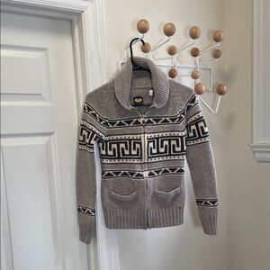 Aritzia - TNA - Cowchan Long Sleeve Zip Up Sweater - Cream / Brown - S